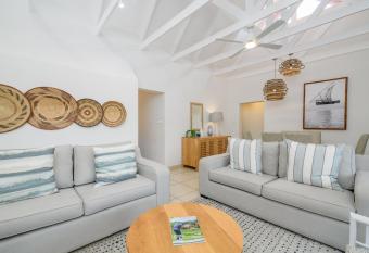 San Lameer Villa 2609 - Three bedroom Superior - 6 pax - San Lameer Rental Agency has Balcony rooms