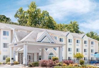 Microtel Inn & Suites by Wyndham Gardendale/Birmingham North allows 18 year olds to book a room
