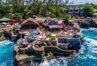 Catcha Falling Star allows 18 year olds to book a room