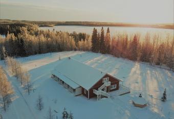 Valkeisen Loma has Balcony rooms
