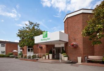 Holiday Inn Basingstoke, an IHG Hotel allows 18 year olds to book a room
