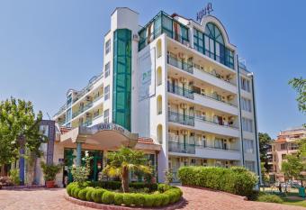Perla Plaza Hotel - All Inclusive has Balcony rooms