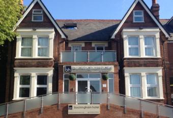 Buckingham Hotel allows 18 year olds to book a room