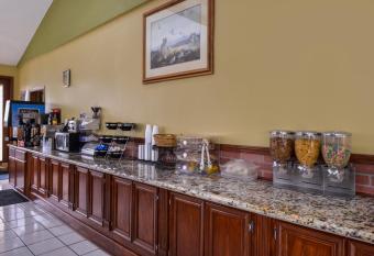 Americas Best Value Inn West Columbia has Smoking rooms