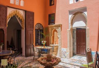 Riad Jbara has Balcony rooms