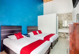 OYO Hotel Casona Poblana allows 18 year olds to book a room