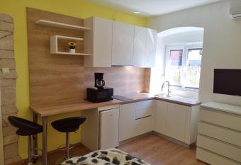 Lory has Balcony rooms