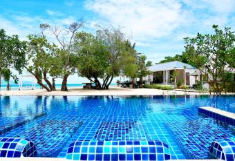 Sabaii Bay Resort has Balcony rooms