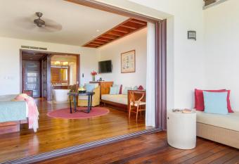 Le Jadis Beach Resort & Wellness - Managed by Banyan Tree Hotels & Resorts has Balcony rooms