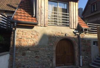 G  te    Andlau allows 18 year olds to book a room