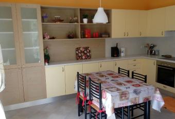 Residence Laurus Ivan has Balcony rooms