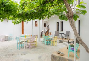 Stellar Apartments I has Balcony rooms