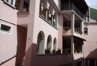 Casa Zia Adry has Balcony rooms