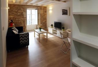 Puerta del Camino allows 18 year olds to book a room