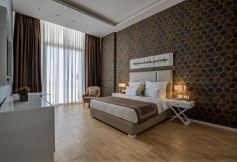 Lancaster Eden Bay allows 18 year olds to book a room