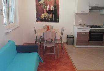 App Dalia Losinj has Balcony rooms