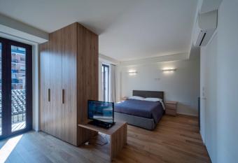 Domus Regina allows 18 year olds to book a room