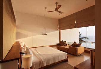 Riff Hikkaduwa allows 18 year olds to book a room