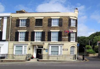 Number One Guesthouse has Balcony rooms