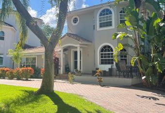 Siesta Key Bay View has Balcony rooms