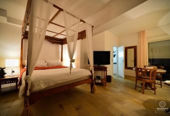 Domaine Leidinger has Balcony rooms