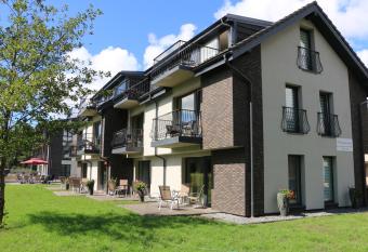 Seaside apartments allows 18 year olds to book a room