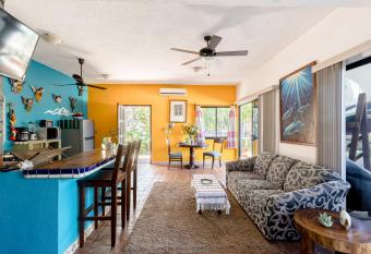 KARUNA Apartamento para surfista has Balcony rooms