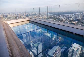 OYO 568 Art Hotel Hua Lamphong allows 18 year olds to book a room