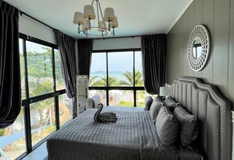 Beach Houses has Balcony rooms