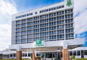 Holiday Inn Southampton, an IHG Hotel allows 18 year olds to book a room