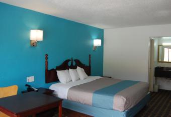 Motel 6 Byron Ga has Smoking rooms