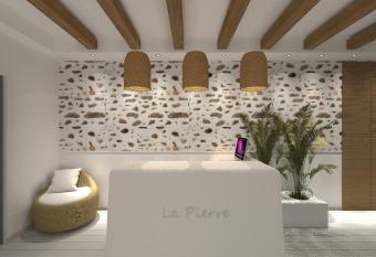 La Pierre allows 18 year olds to book a room