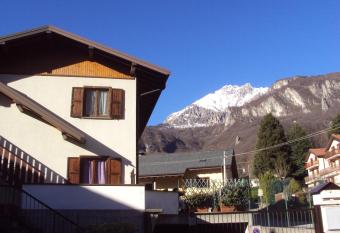 Lullaby B&B has Balcony rooms