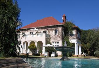 Villa Victoria executive Guest House has Balcony rooms