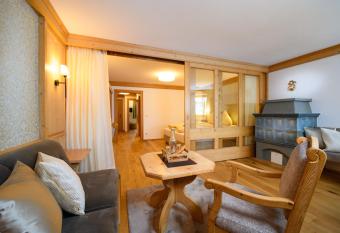 Hotel Bergheimat has Balcony rooms