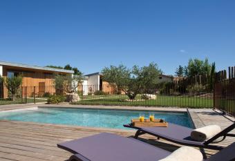 Maison d h  tes Le Pr   Gourmand - Adults only allows 18 year olds to book a room