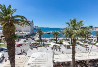 Riva Palace allows 18 year olds to book a room