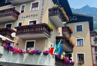 Hotel Genzianella has Balcony rooms