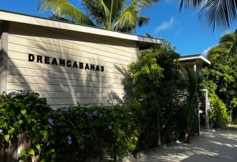 DreamCabanas has Balcony rooms