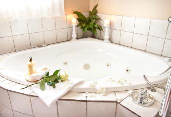 The Vineyard on Ballito has Balcony rooms