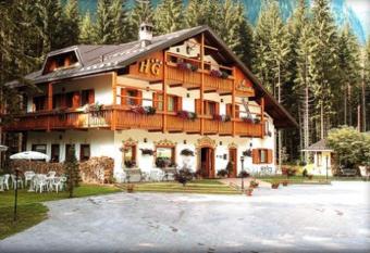 Hotel Garn   Il Cirmolo has Balcony rooms