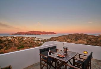 Aria Kimolos Residence allows 18 year olds to book a room