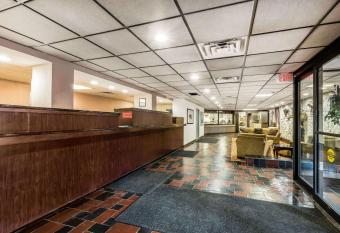 Quality Inn and Suites Binghamton Vestal has Smoking rooms