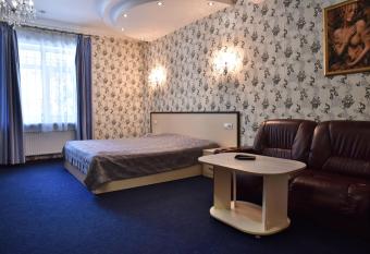 Hotel   2 allows 18 year olds to book a room