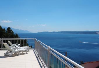 Apartments Roko has Balcony rooms