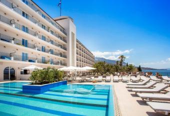 Bluesun Hotel Jadran has Balcony rooms