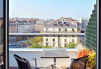 Aparthotel Adagio Gen  ve Mont-Blanc has Balcony rooms