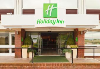 Holiday Inn Chester South, an IHG Hotel allows 18 year olds to book a room