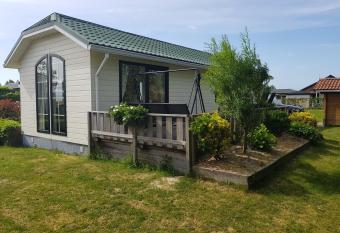 vakantiehuis in zeeland has Balcony rooms