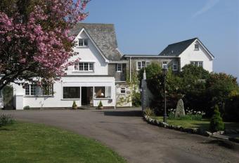 Trelawne Hotel allows 18 year olds to book a room